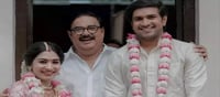 കല്യാണ ദിവസം ദേഹത്ത് വന്ന ലിപ്സ്റ്റിക്കിന്റെ പാടിനെ കുറിച്ച് നിരഞ്ജ്!